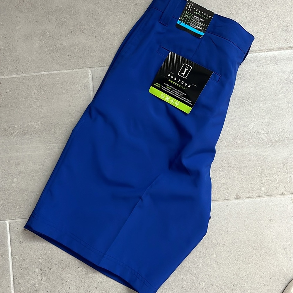 NWT PGA Tour Men's Vibrant Blue Flat Front Shorts